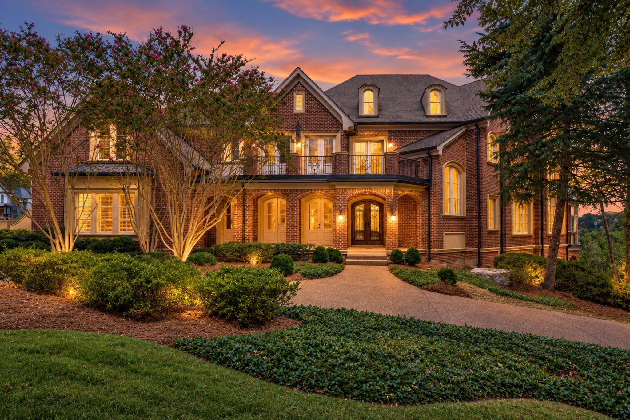 Home for sale in 1 Wentworth Pl Brentwood, TN