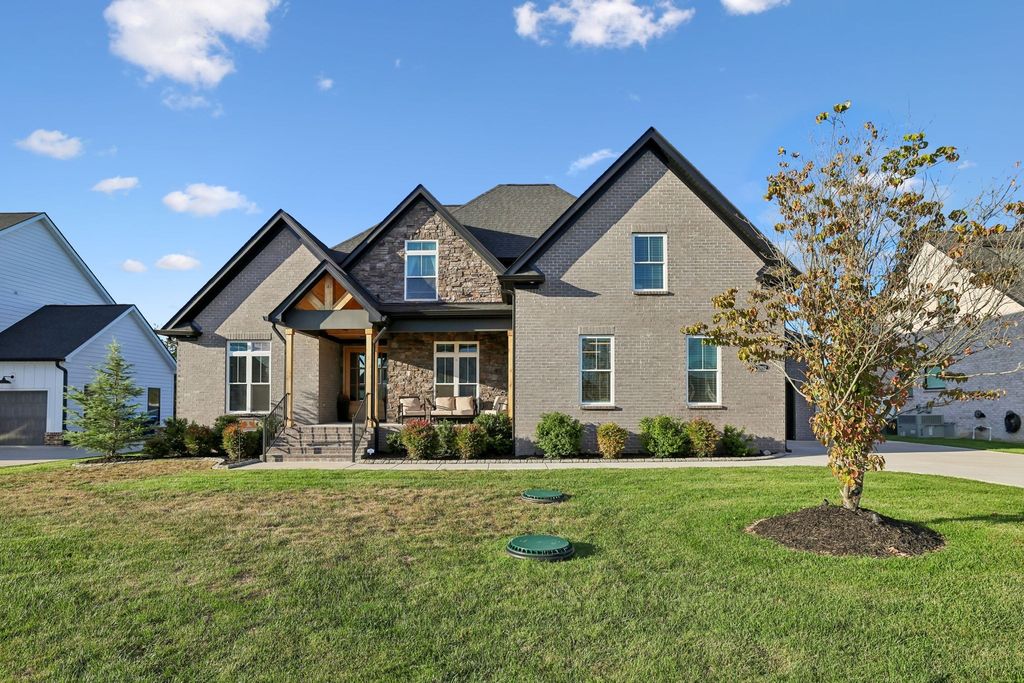 3802 Carriage Dr, Murfreesboro