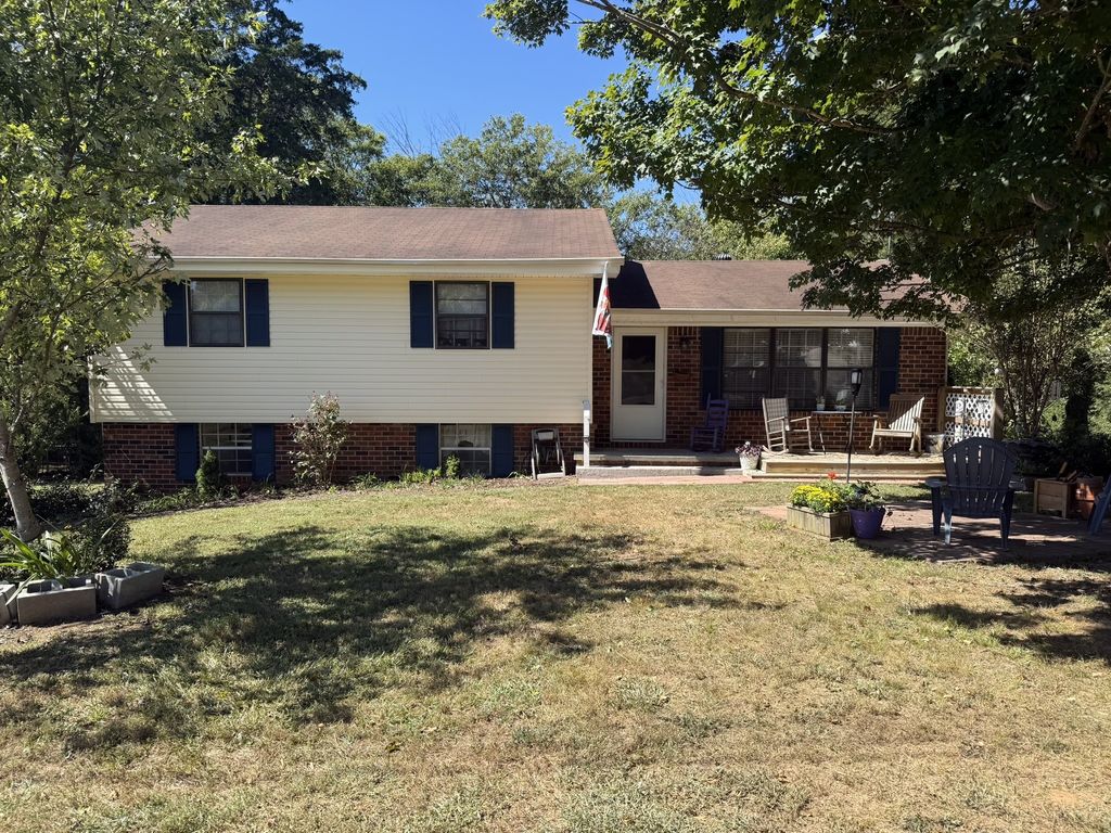 3445 Eveningside Dr Nw, Cleveland