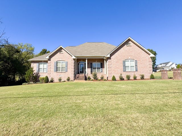 340 Woodlands Dr, Gallatin