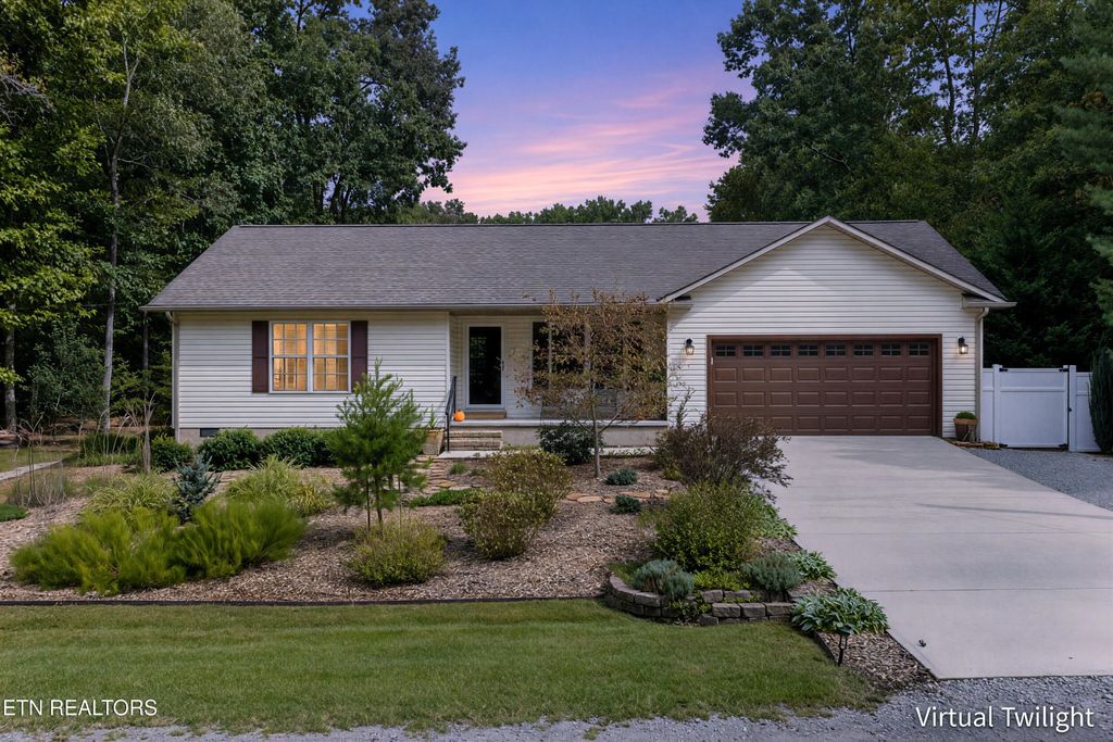 8165 Chief Red Cloud Drive, Crossville
