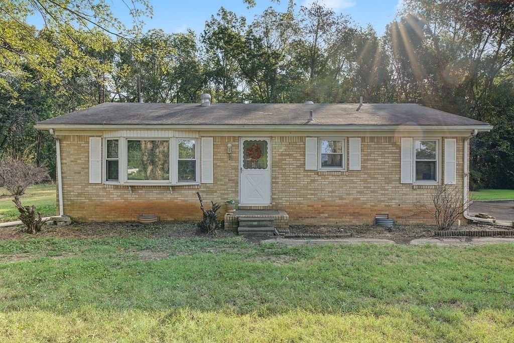 128 School House Rd, Gracey