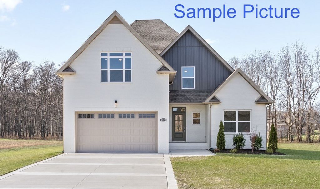 1072 Whispering Pines Way, Clarksville