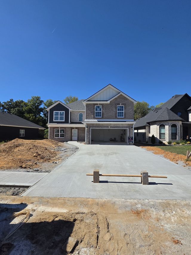 1326 English Oak Dr, Clarksville