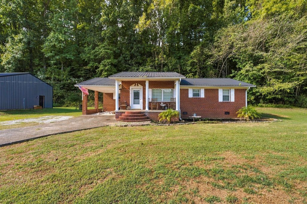 2828 Railroad Bed Rd, Iron City