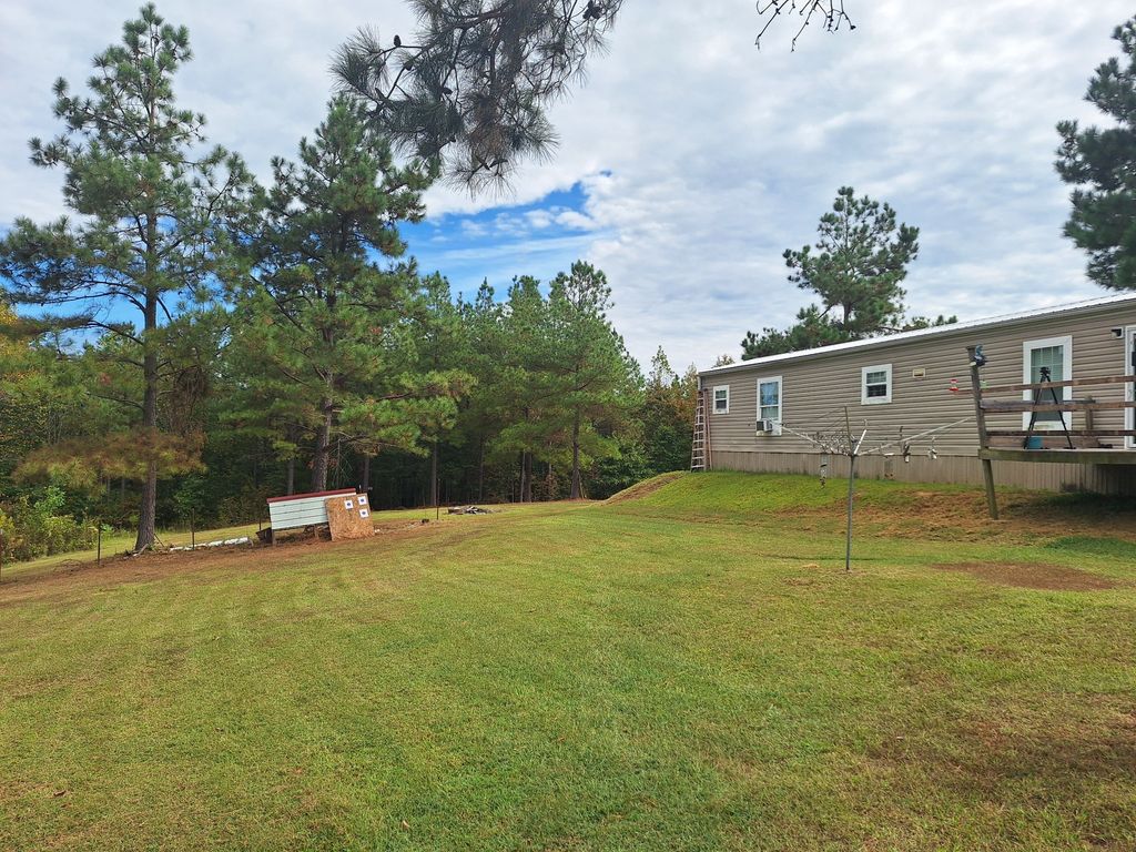 628 Mink Branch Acres Dr, Waynesboro