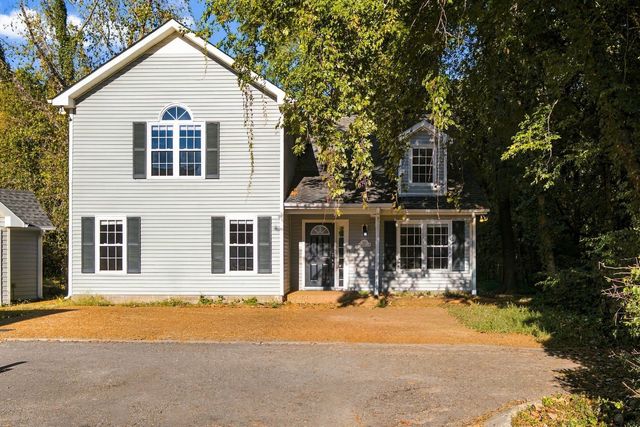 133 Walton Village Dr, Hendersonville