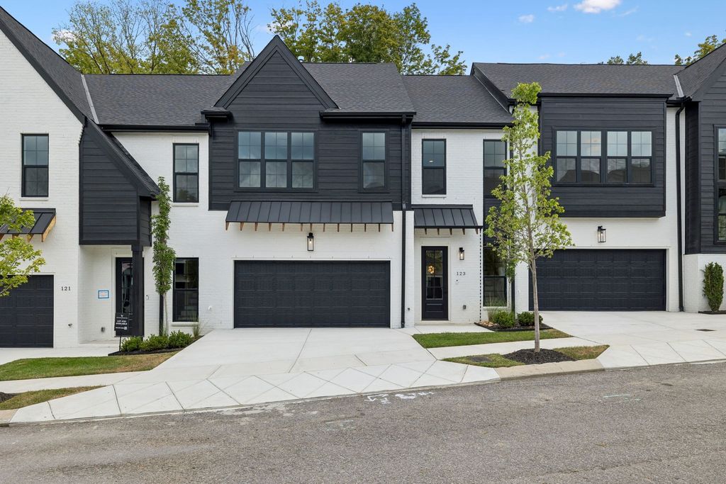 123 Shadow Springs Dr 123, Brentwood