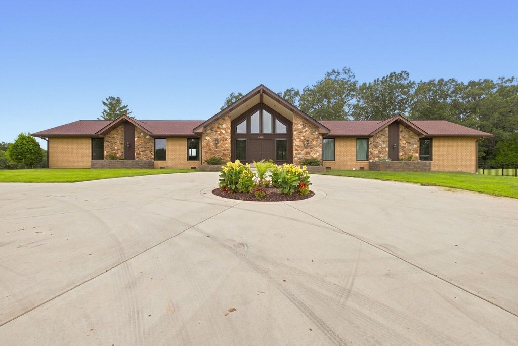 5350 Ashland City Rd, Clarksville