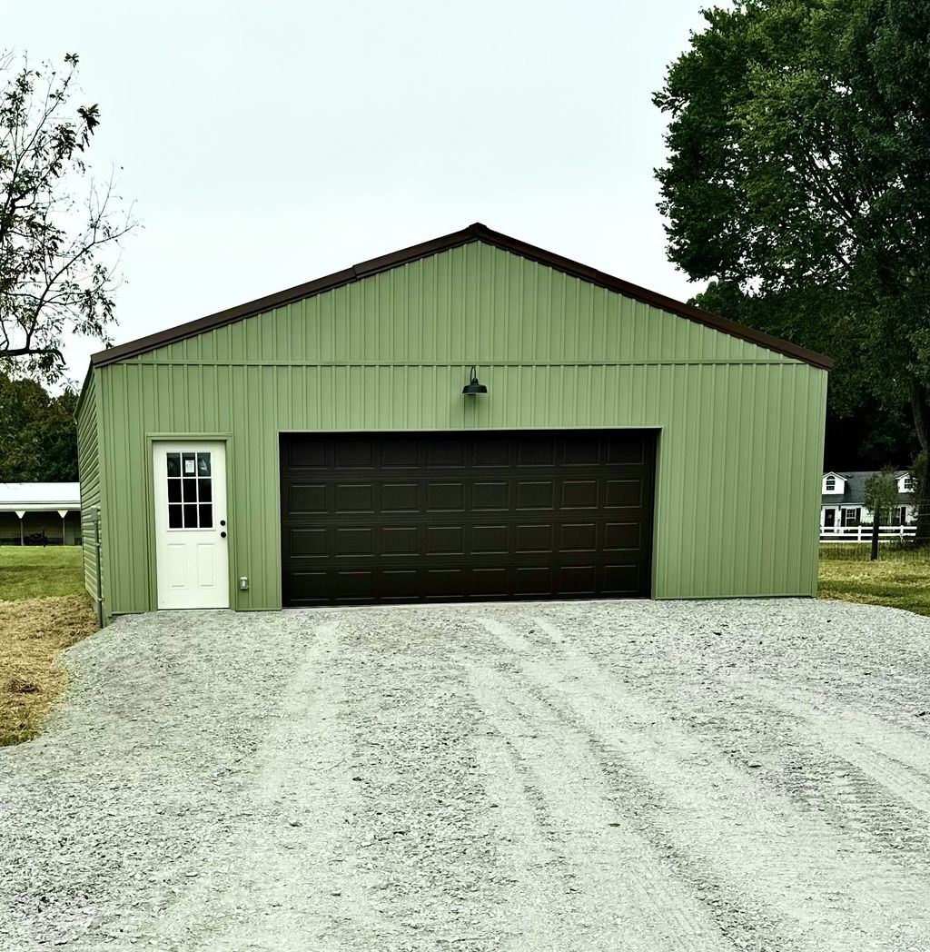 132 Whitaker Road, Shelbyville