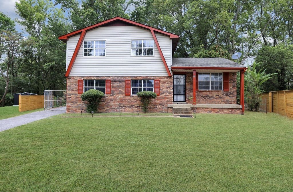 121 Apollo Ct W, Antioch
