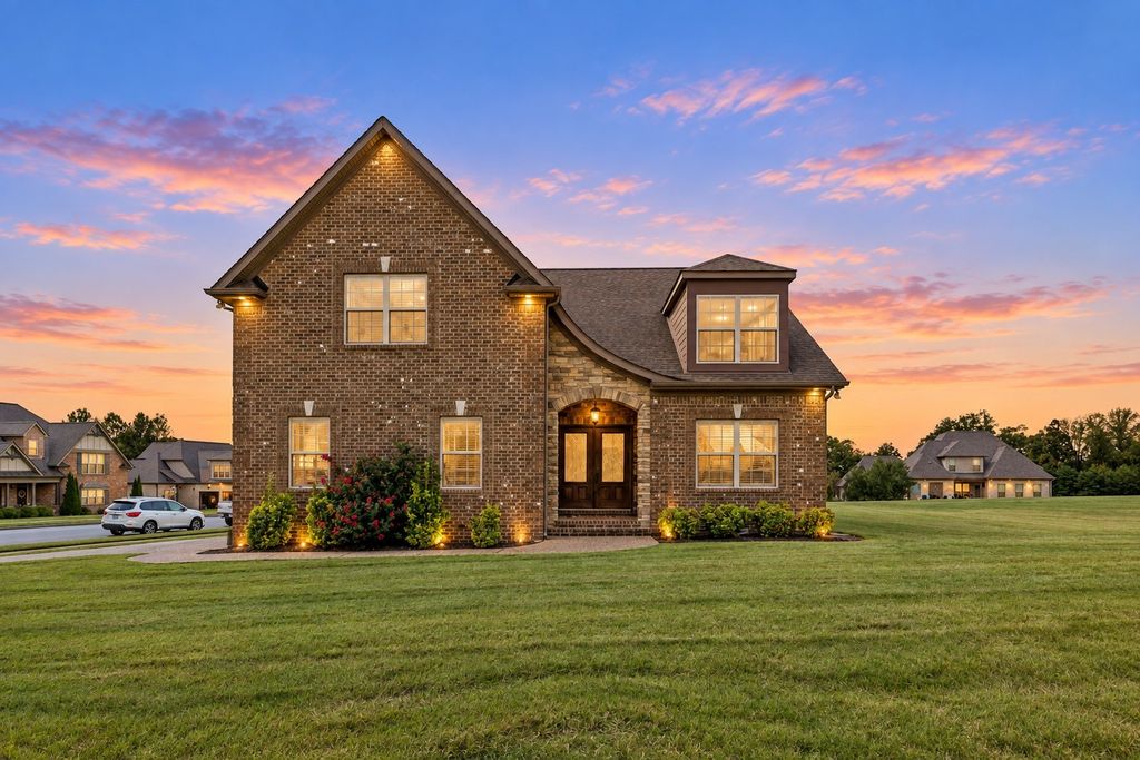 2731 Jasmine St, Lebanon