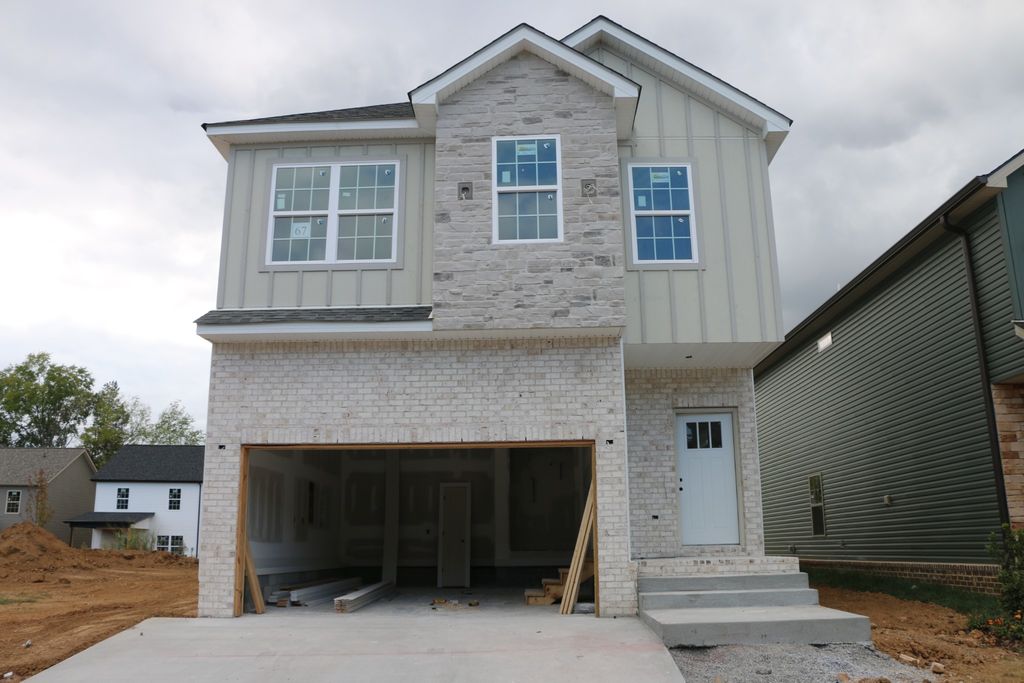 522 Charleston Cove Way, Clarksville