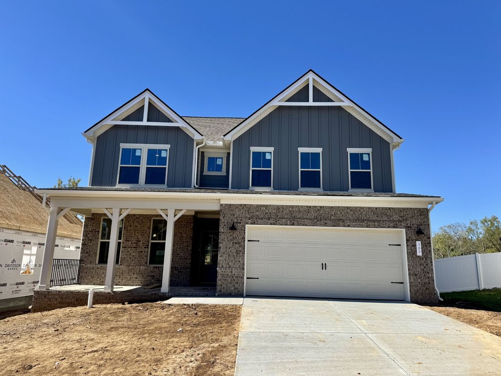 103 Barnwood Rd, Gallatin