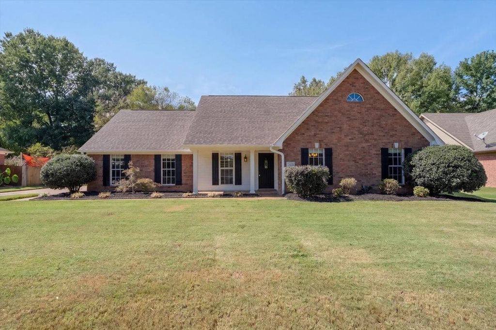 349 Bradford Trl, Collierville