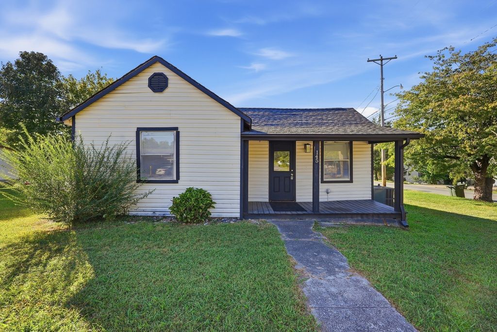 145 Baker St, Sparta