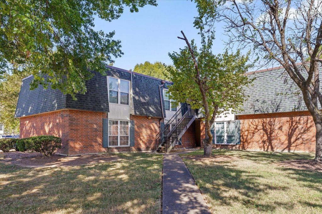 900 Mountain Creek Road 300, Chattanooga