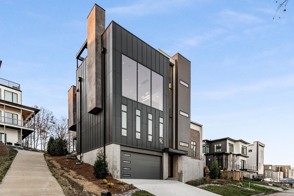6114 Hill Cir, Nashville