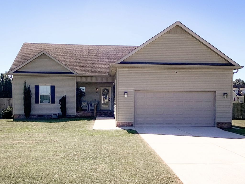 79 Charlotte Dr, Winchester