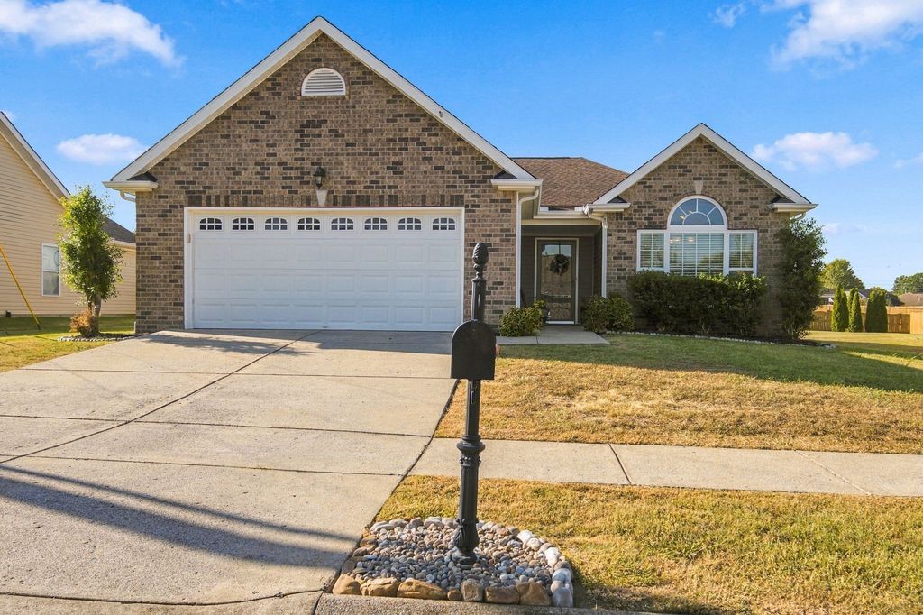 1472 Standish Dr, Lebanon