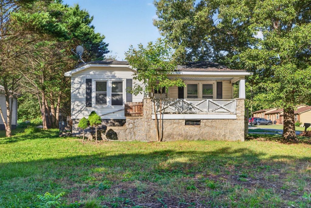 448 W State Line Road, Rossville