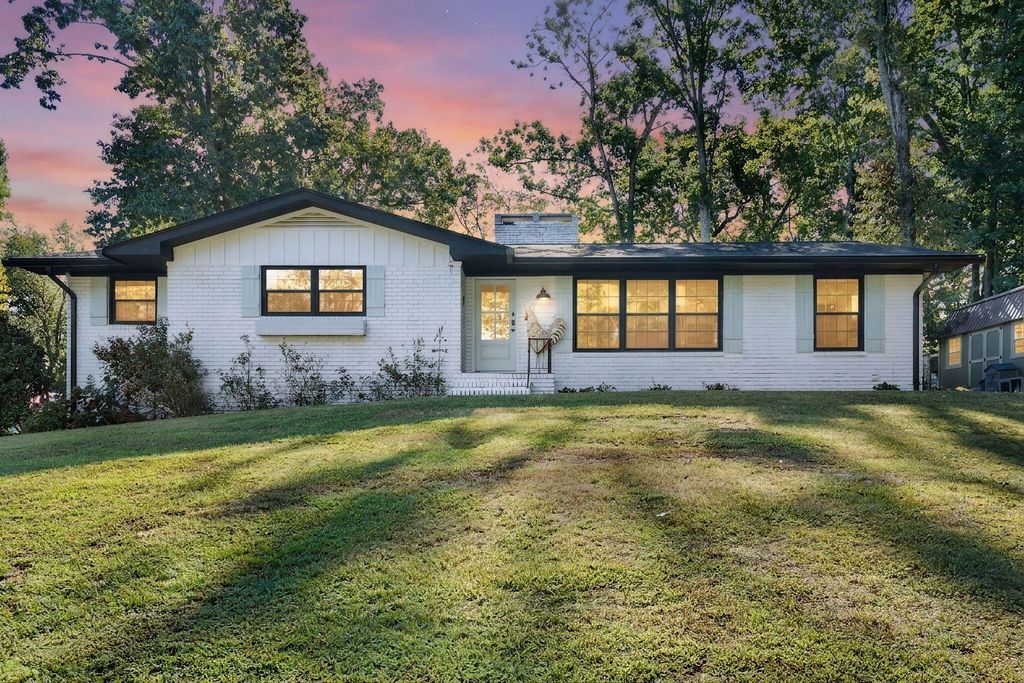 3614 Crestwood Drive Nw, Cleveland