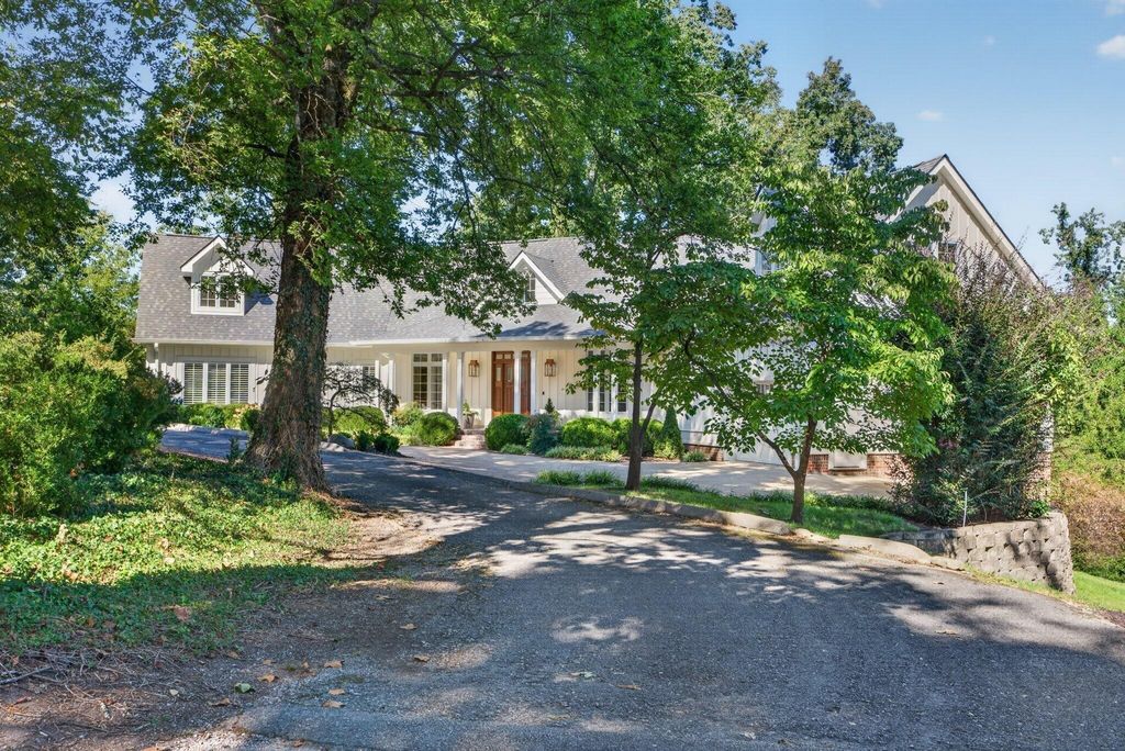 1117 Winding Oaks Way, Chattanooga