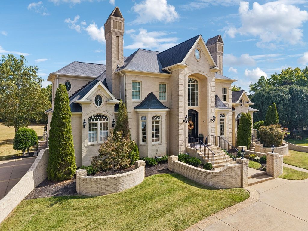 6210 Belle Rive Dr, Brentwood