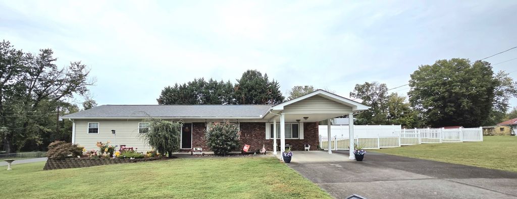 508 S Asbury Dr, Pigeon Forge