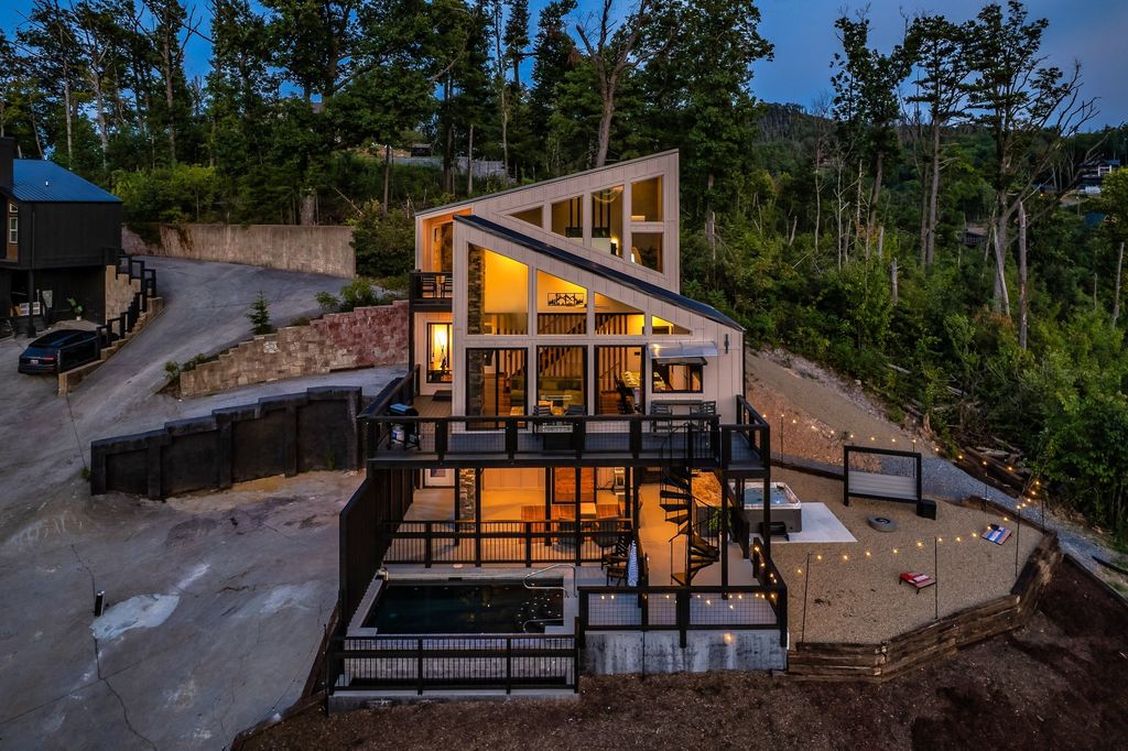 2343 Headrick Lead, Sevierville