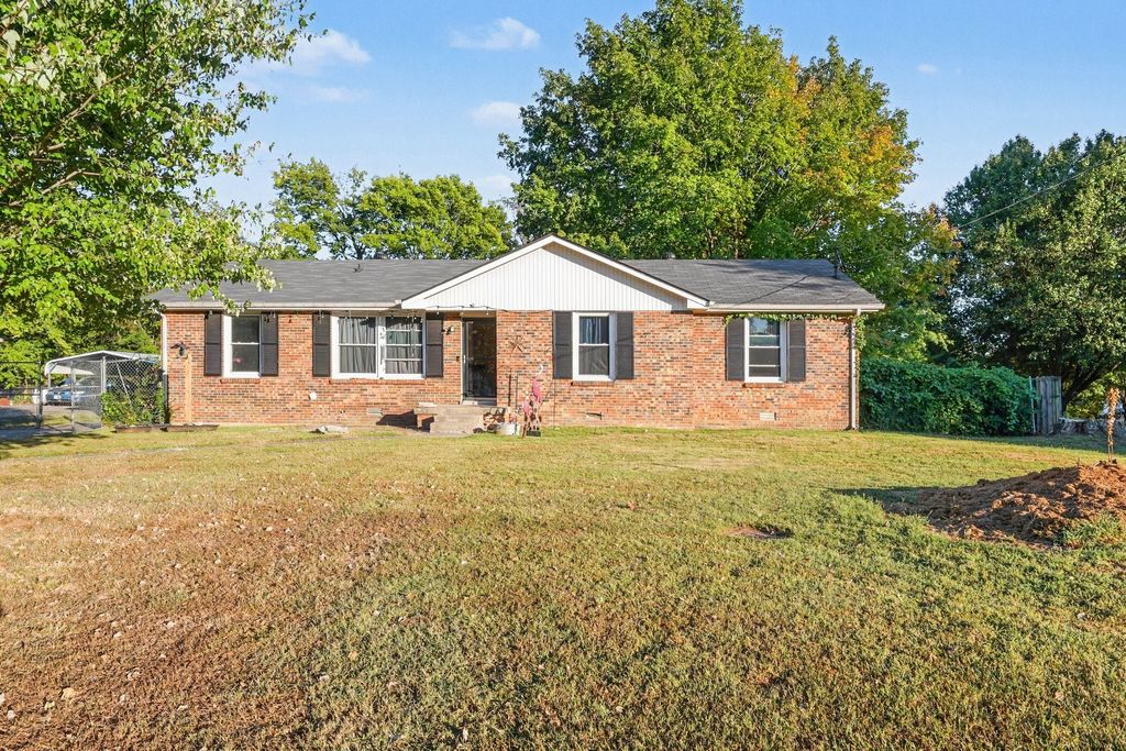 1511 Linden Dr, Clarksville