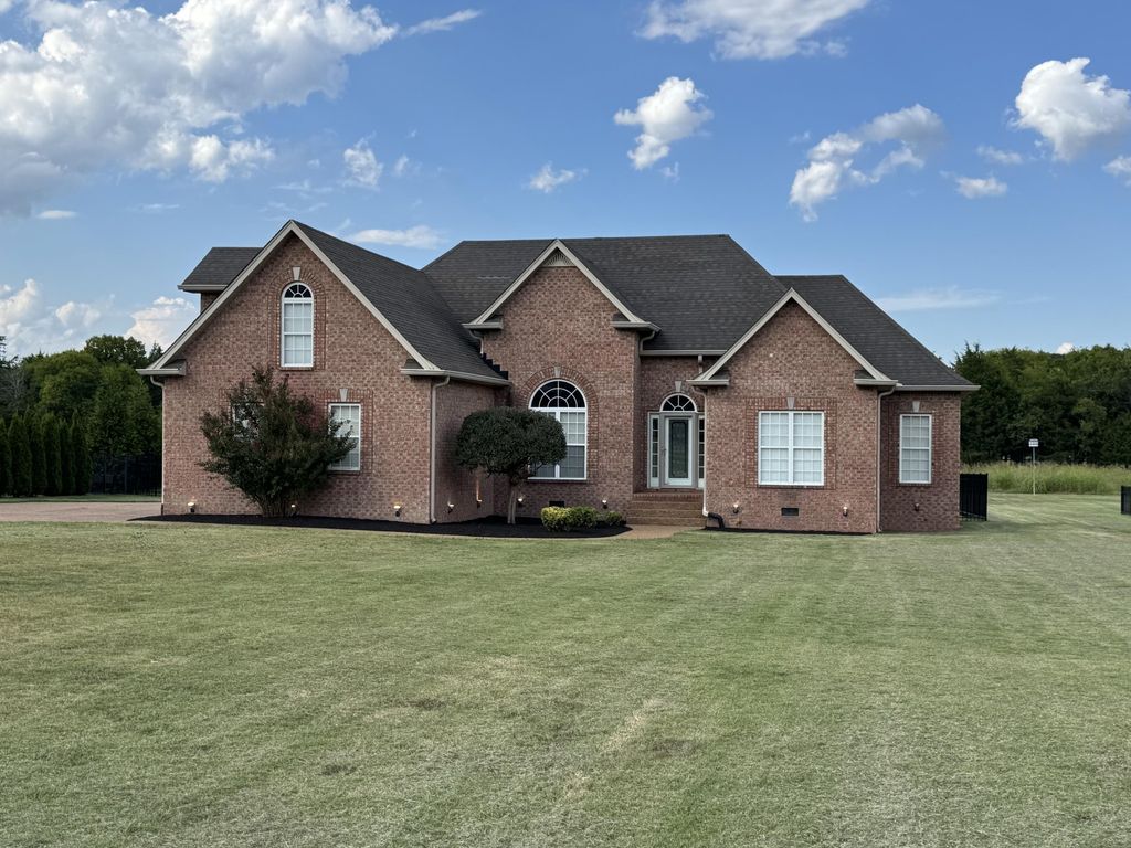 367 W Richmond Shop Rd, Lebanon