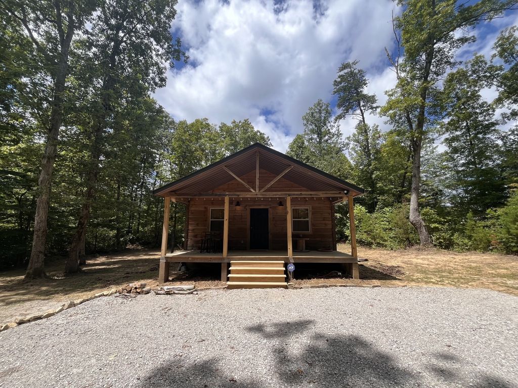 422 Dollar Dr, Altamont