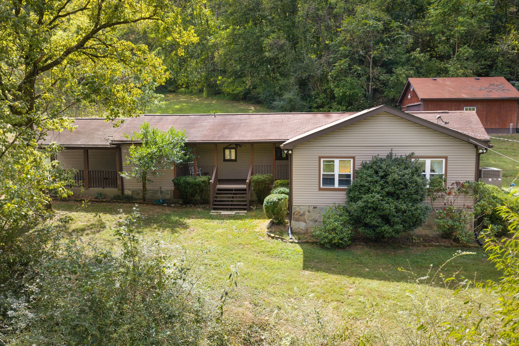 Photo for MLS 3602996 in 4833 Eatons Creek Rd Nashville, TN - 37218