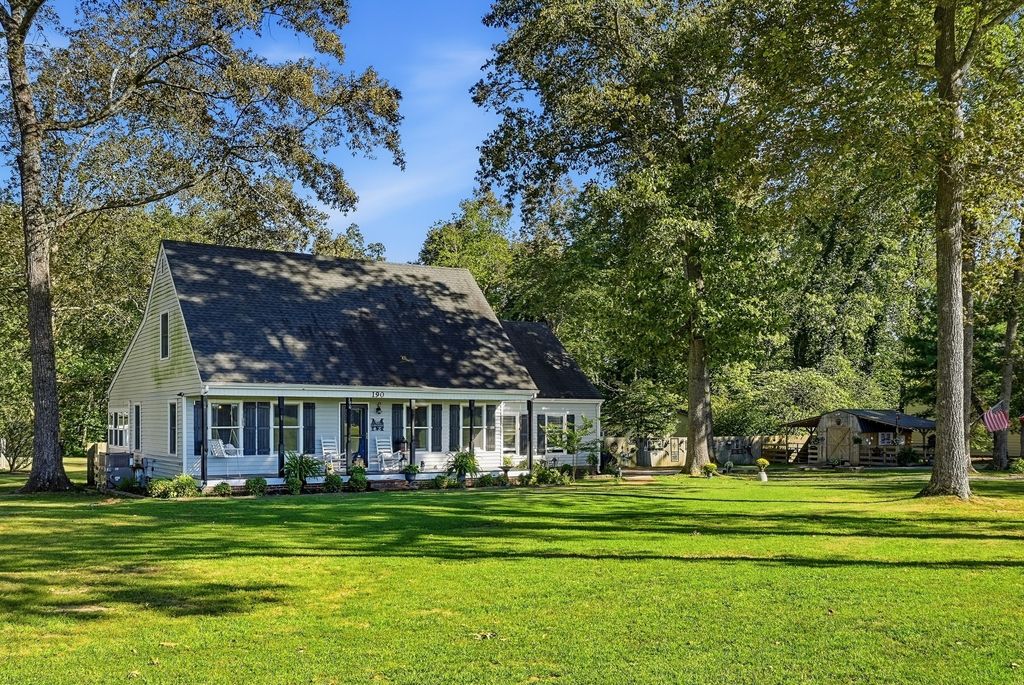 190 Hooper Rd, Smithville