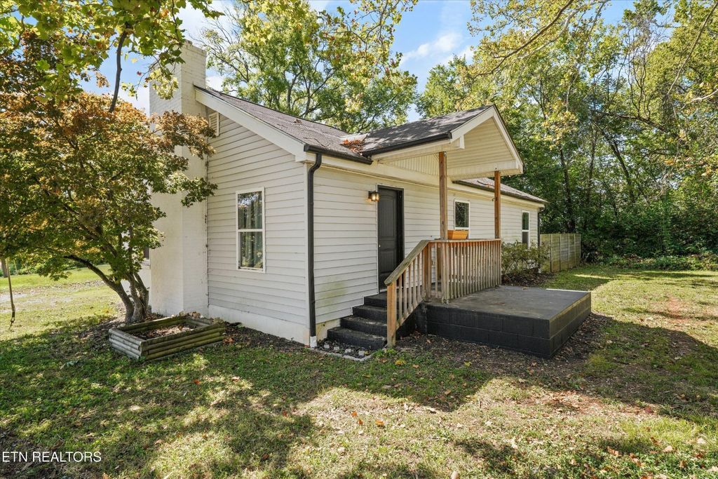 148 Atlantic Ave, Knoxville