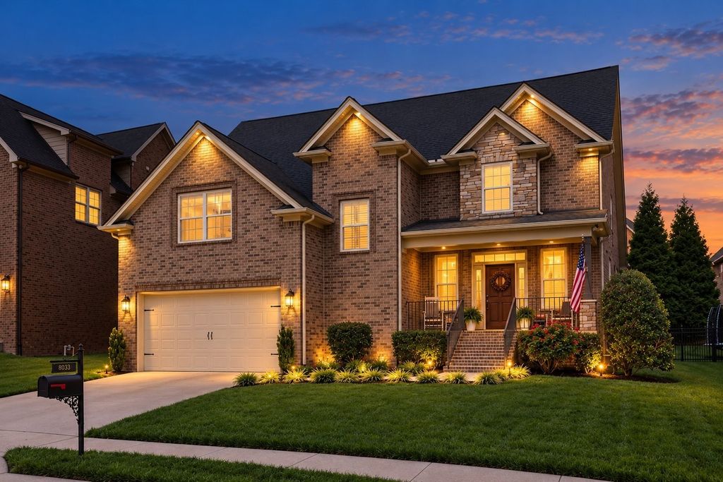 8033 Fenwick Ln, Spring Hill