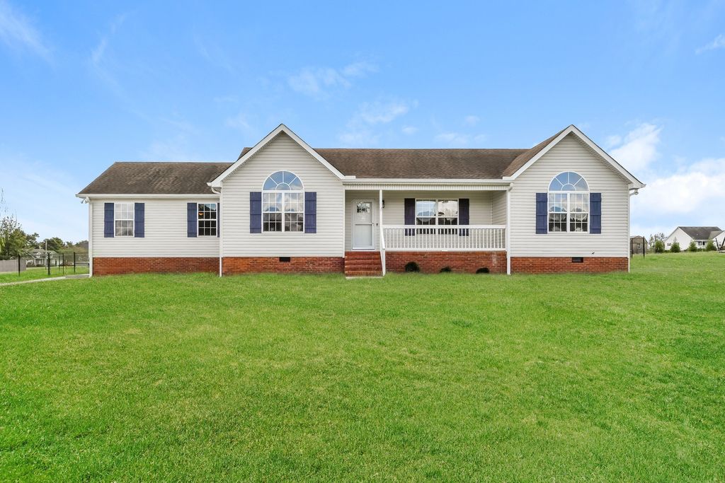 340 Green Grass Way, Manchester