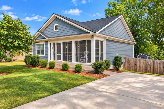 112 Bradford Dr, Franklin