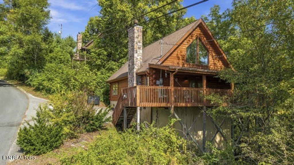 2205 Eagle Feather Drive, Sevierville