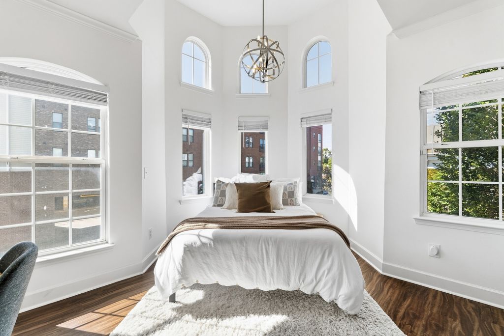7009 Lenox Village Dr 302, Nashville