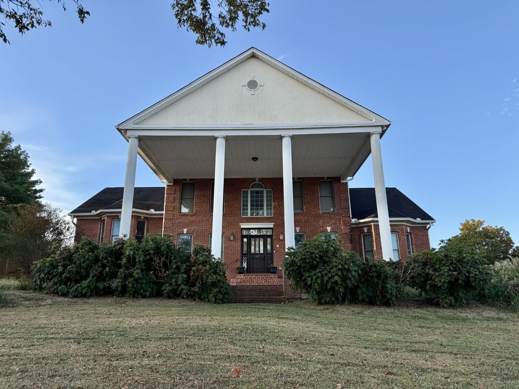 2323 Henpeck Ln, Franklin