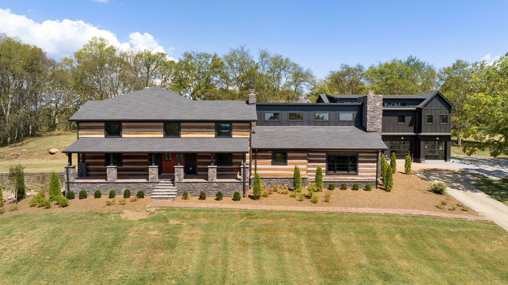 1554 Latimer Ln, Hendersonville