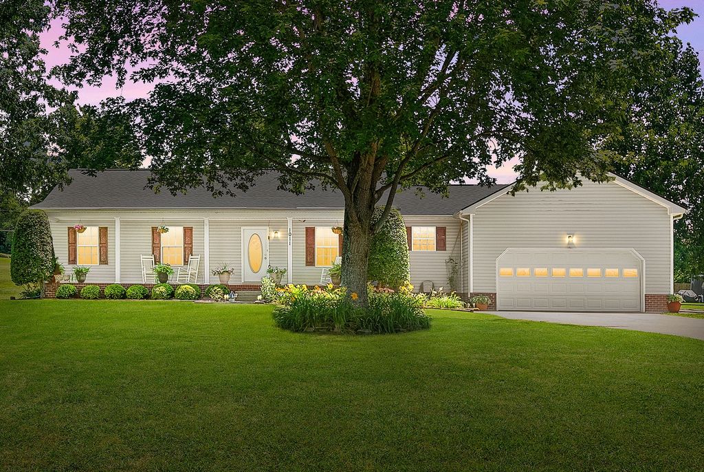 1011 Lillard Williams Road, Chapmansboro