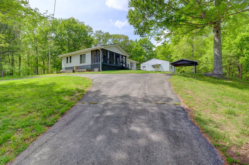 166 Upper Standing Rock Rd, Dover