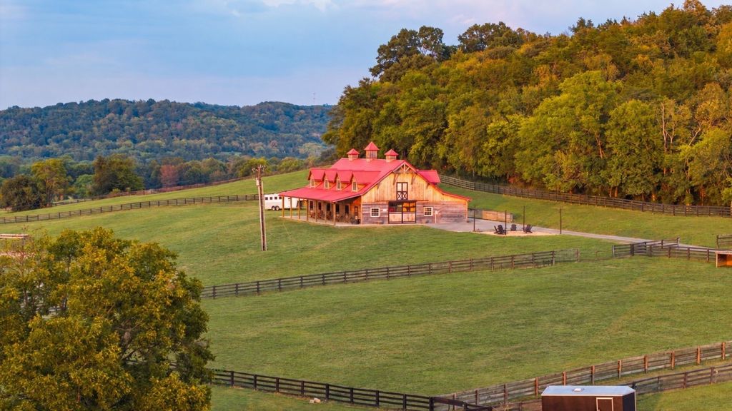 4004 Carters Creek Pike, Franklin