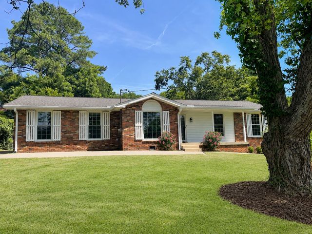 126 Gatone Dr, Hendersonville