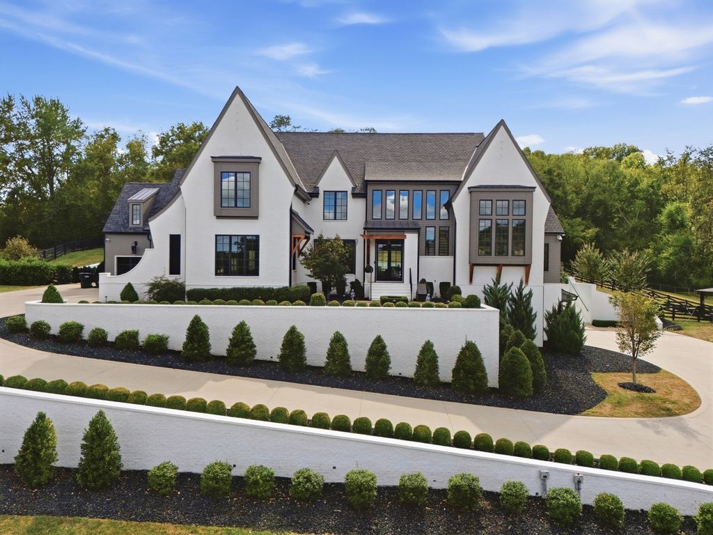 4445 Buchanan Ln, Franklin
