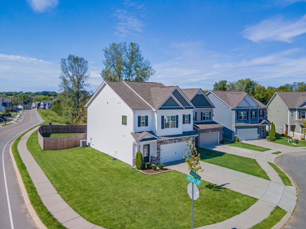 341 Geneva Ln, Columbia