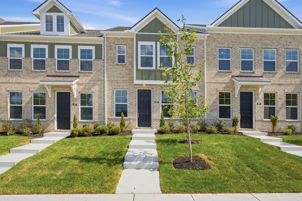 509 Hartmann Landing Way, Lebanon